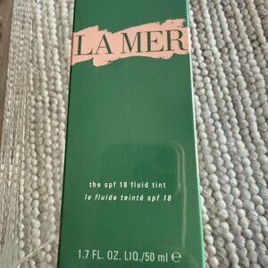 La Mer: the spf 18 fluid tint (DARK): DISCONTINUED & IN ORIG PACKAGING